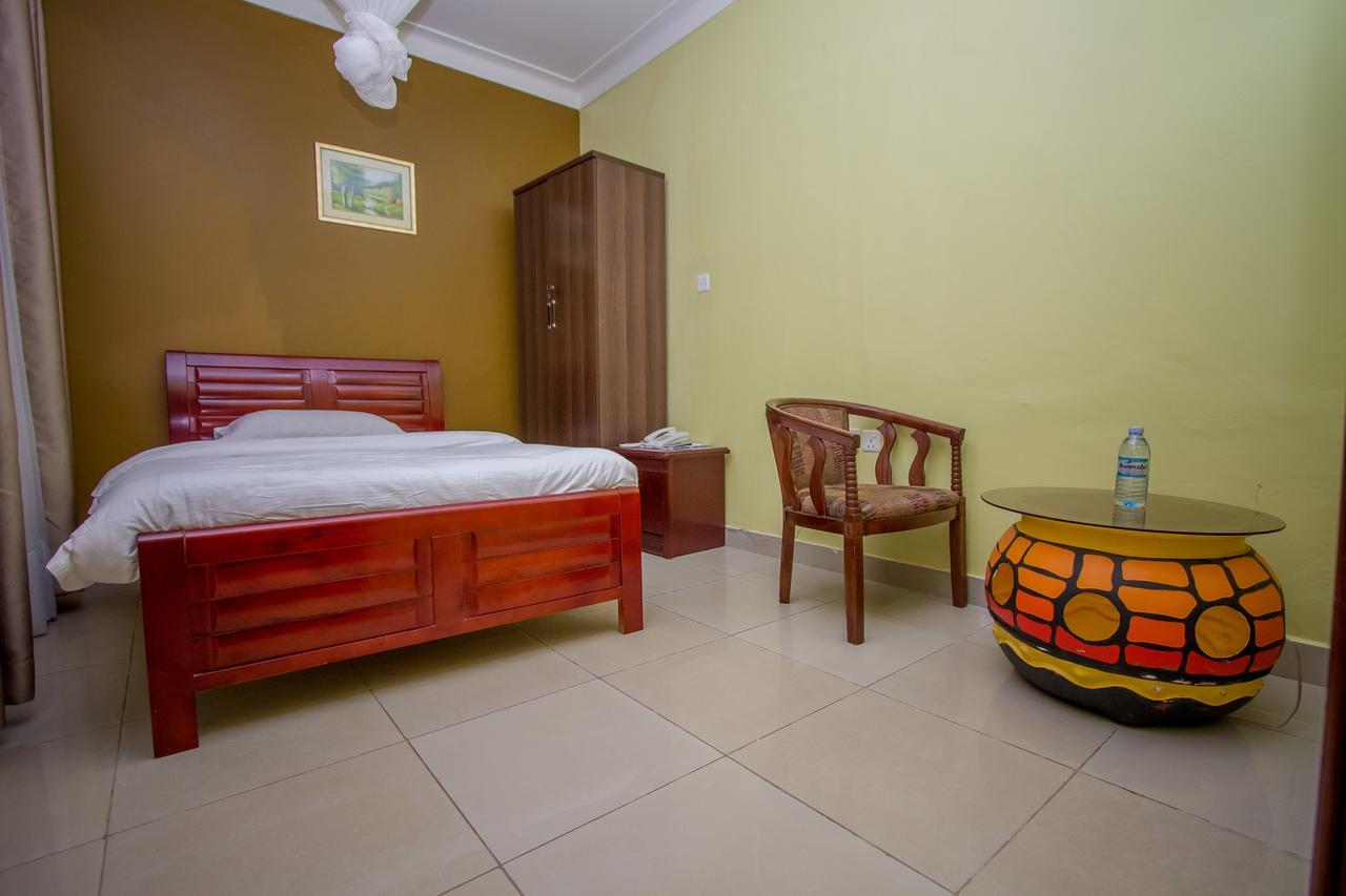 Tuzza Hotel Bushenyi المظهر الخارجي الصورة